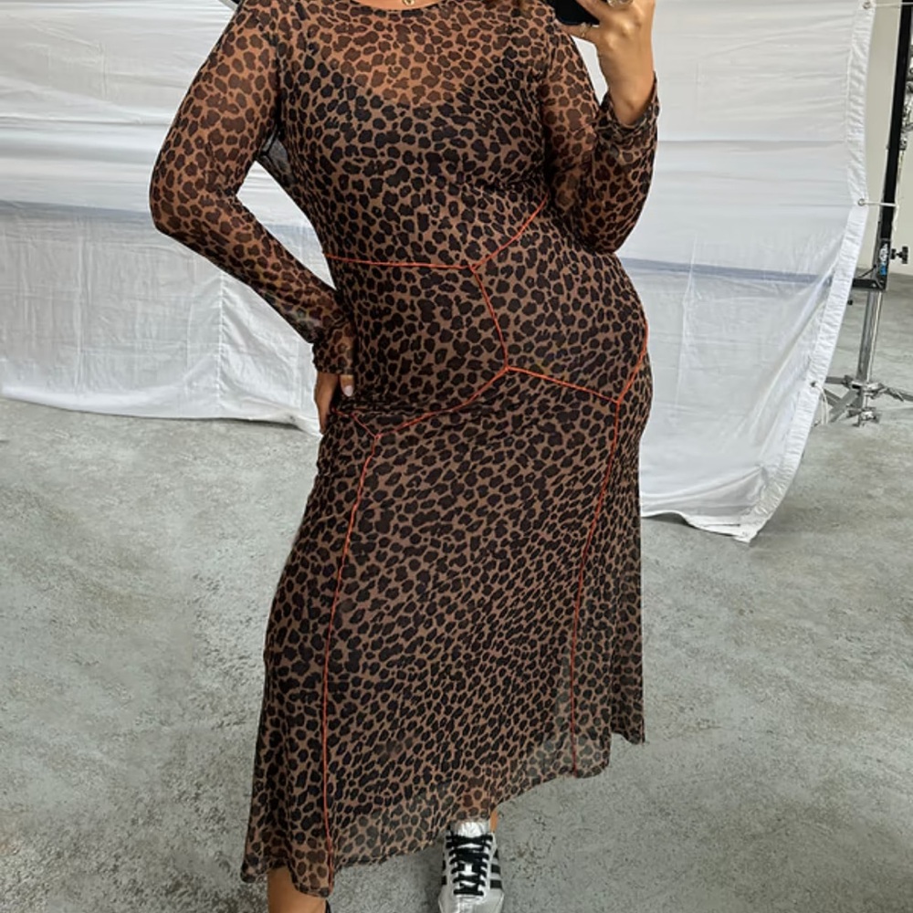 never fully dressed leopard maxi dress underneath - Picture 3 of 3